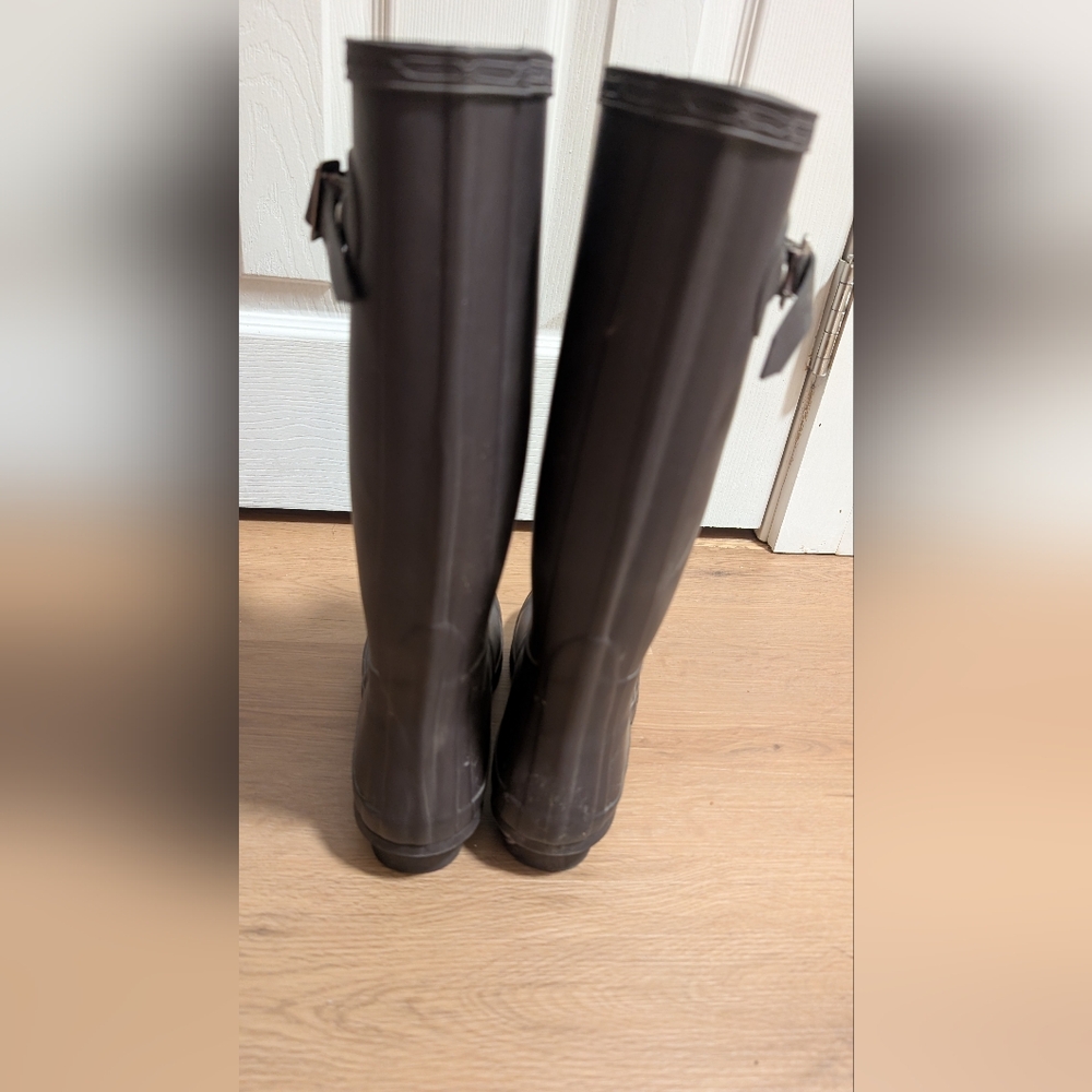 Hunter Classic Brown Tall Boots - Picture 2 of 4